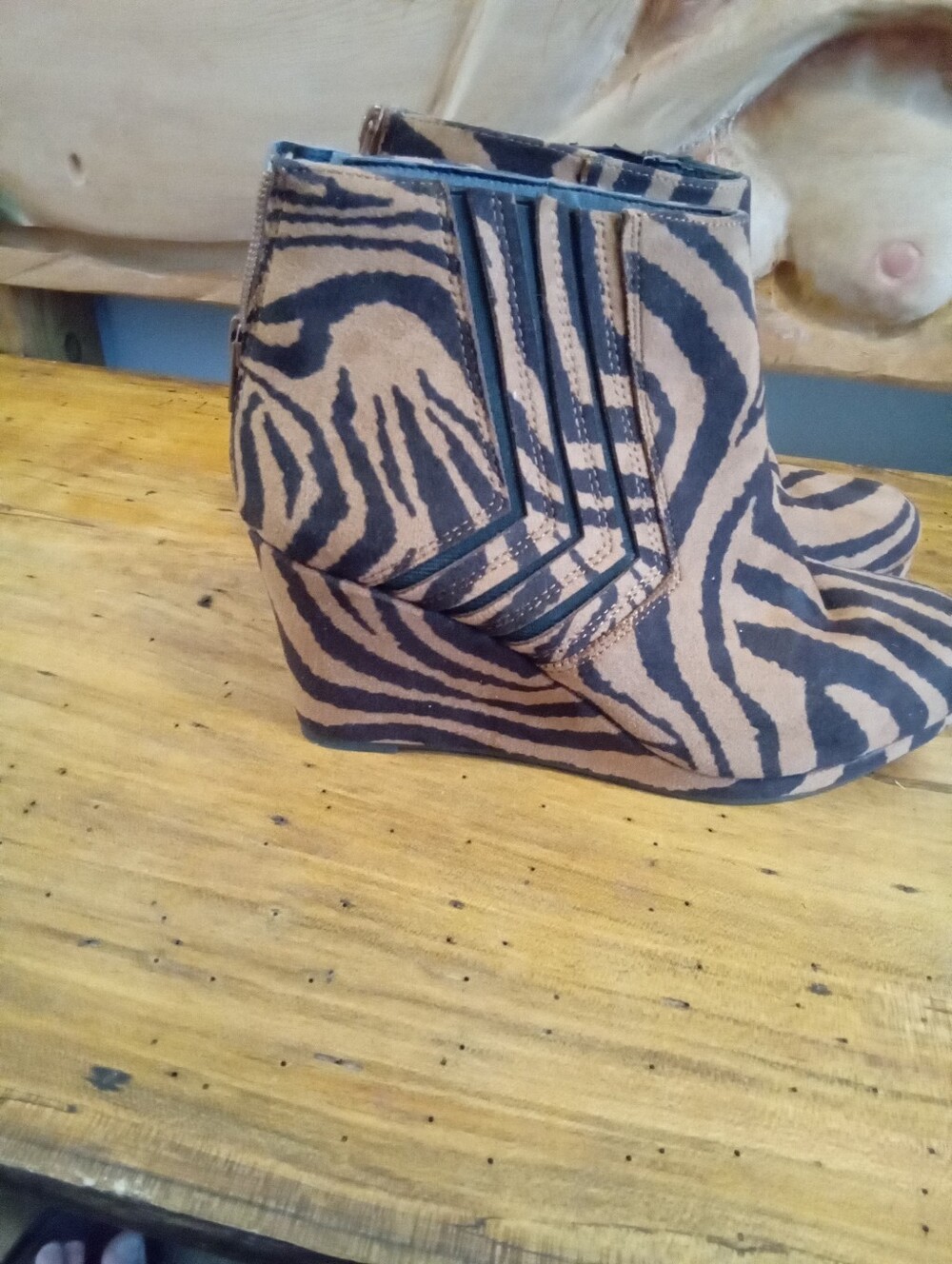 Sugar "Juliette" Size 9 Brown & Black Zebra Print 3" Wedge Ankle Boots - Picture 4 of 13